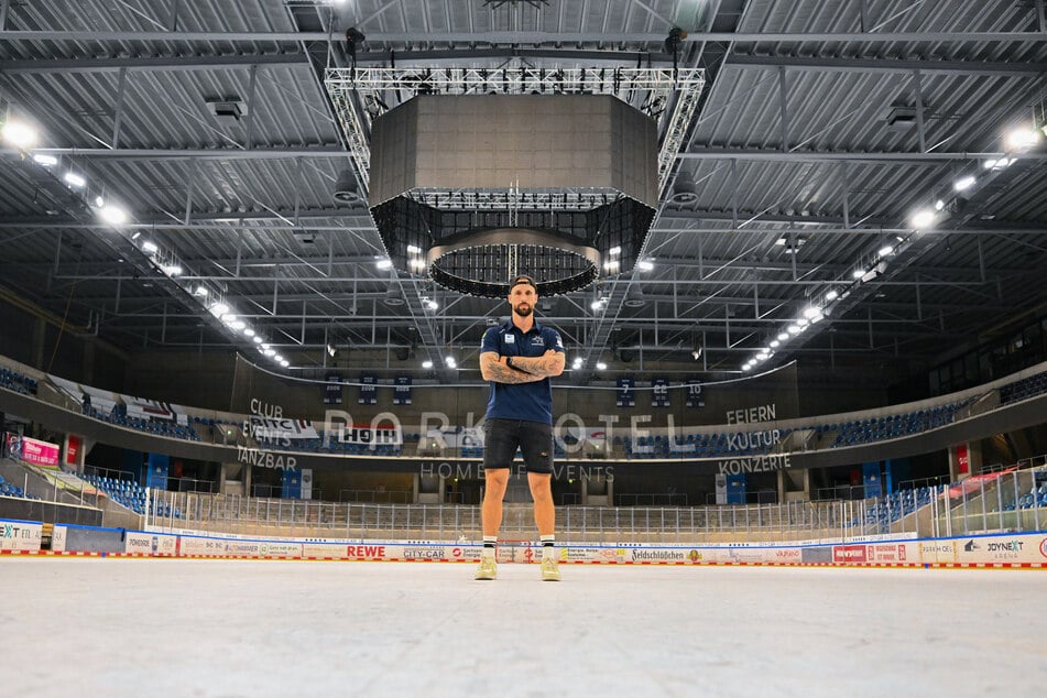 Kein Eis, keine Fans - kein Wunder, dass es bei Goalie Janick Schwendener (33) noch nicht kribbelt.