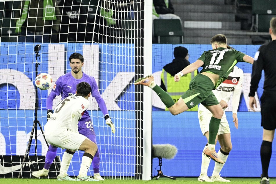 Dzenan Pejcinovic erzielte kurz vor Schluss den Siegtreffer für den VfL Wolfsburg.