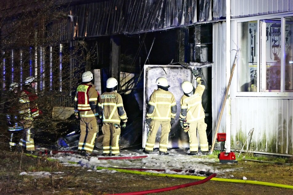 Das Gebäude wurde dabei schwer beschädigt.