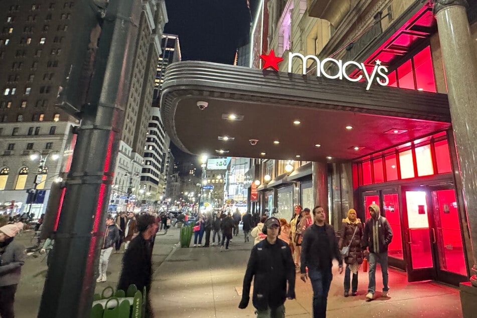 The new Macy's sale causes commotion in New York and other major cities nationwide