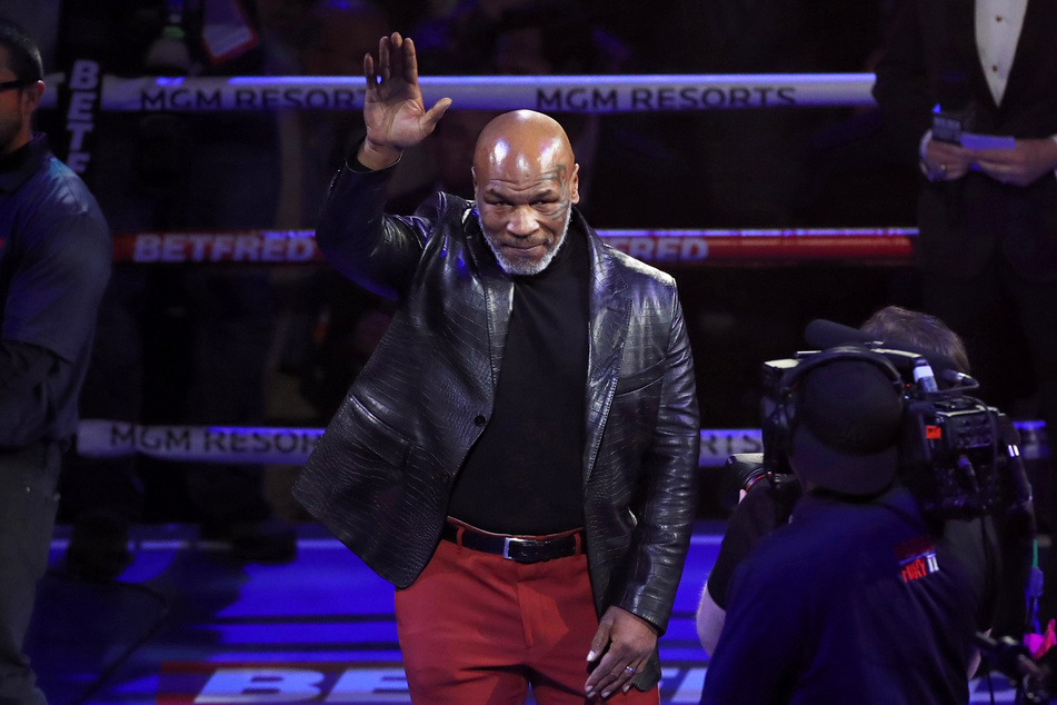 &quot;I'm back!&quot;: Mike Tyson vor Comeback, kommt es zum dritten Holyfield