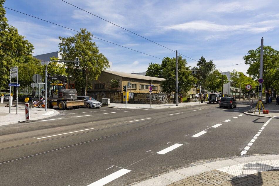 Der Crash ereignete sich nahe der Kreuzung Blasewitzer Straße/Augsburger Straße. (Archivfoto)