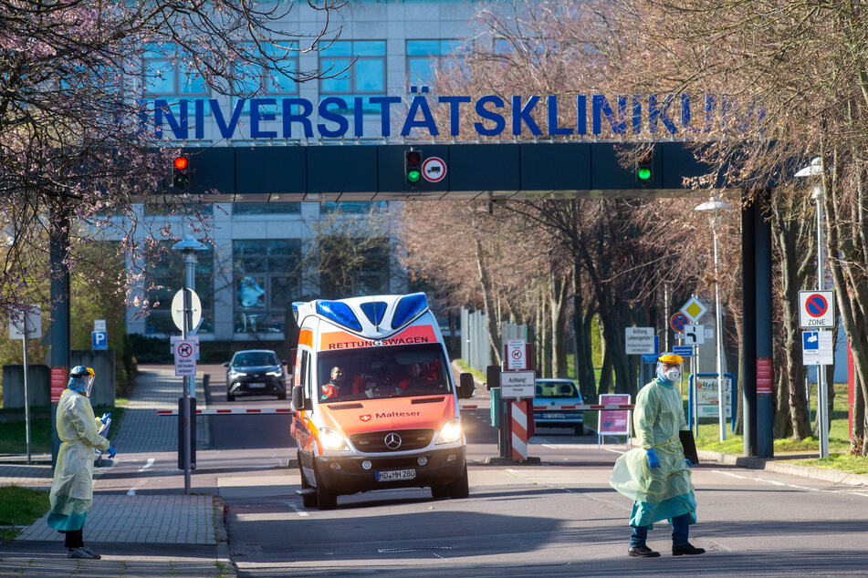 Nach einer Durchsuchung in der Uniklinik Magdeburg, berät der Aufsichtsrat am Donnerstag über die Angelegenheit. (Archivbild)