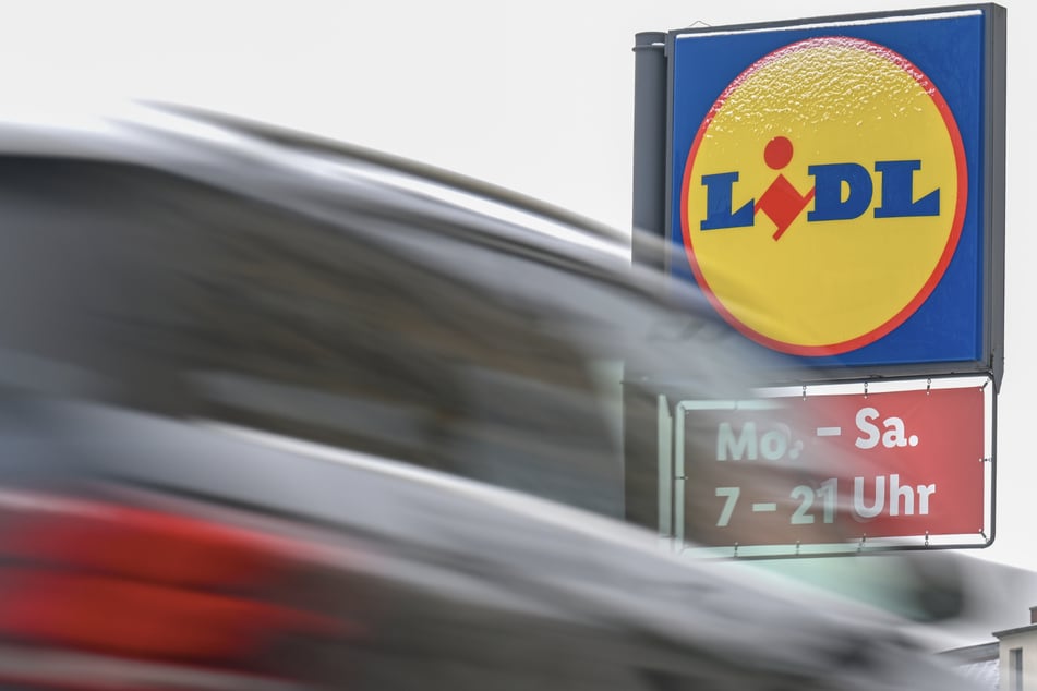 Dem Discounter Lidl wird vorgeworfen, es mit der Werbung nicht so genau genommen zu haben.
