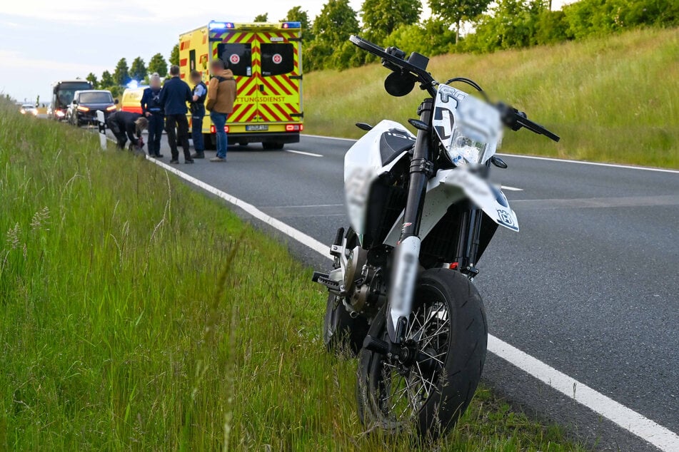 Auf der S36 bei Hartha (Landkreis Mittelsachsen) kam es am Dienstagabend zu einem Unfall. Die Straße wurde gesperrt.