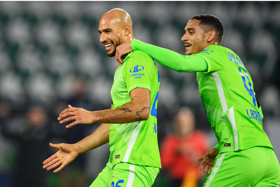 Das Wolfsburger Innenverteidiger-Duo Maxence Lacroix (20, r.) und John Anthony Brooks (28) harmoniert in dieser Saison prächtig.
