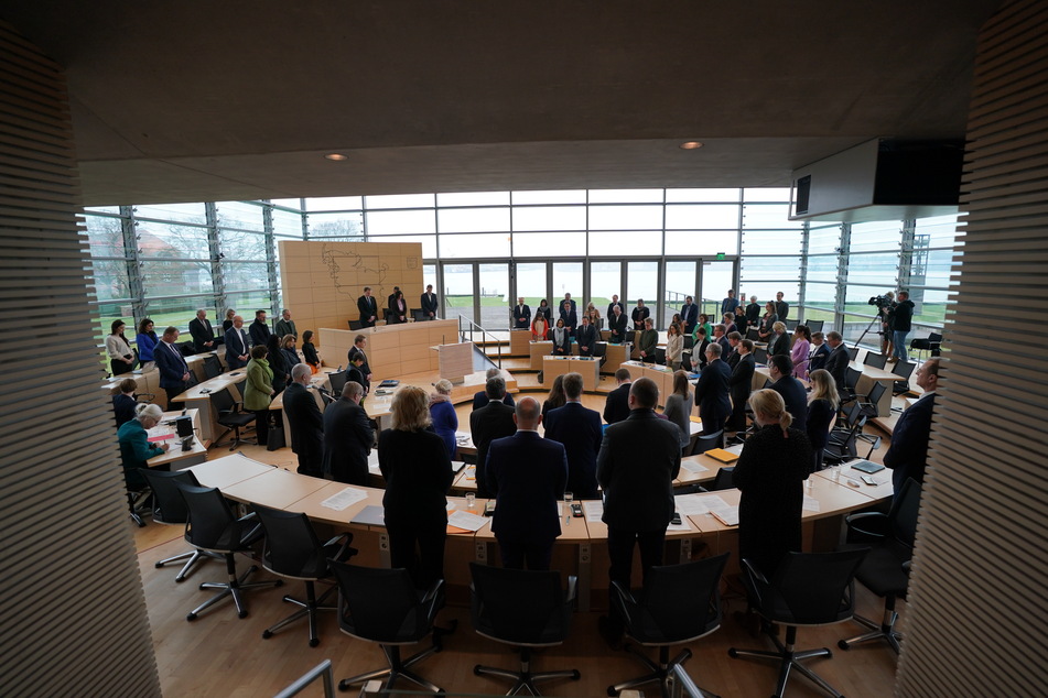 Die Abgeordneten des Kieler Landtags kurz vor Beginn der Sitzung.
