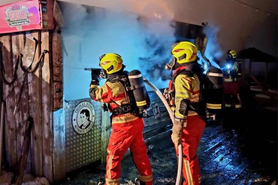 Die Feuerwehrkräfte konnten die Flammen schnell eindämmen.