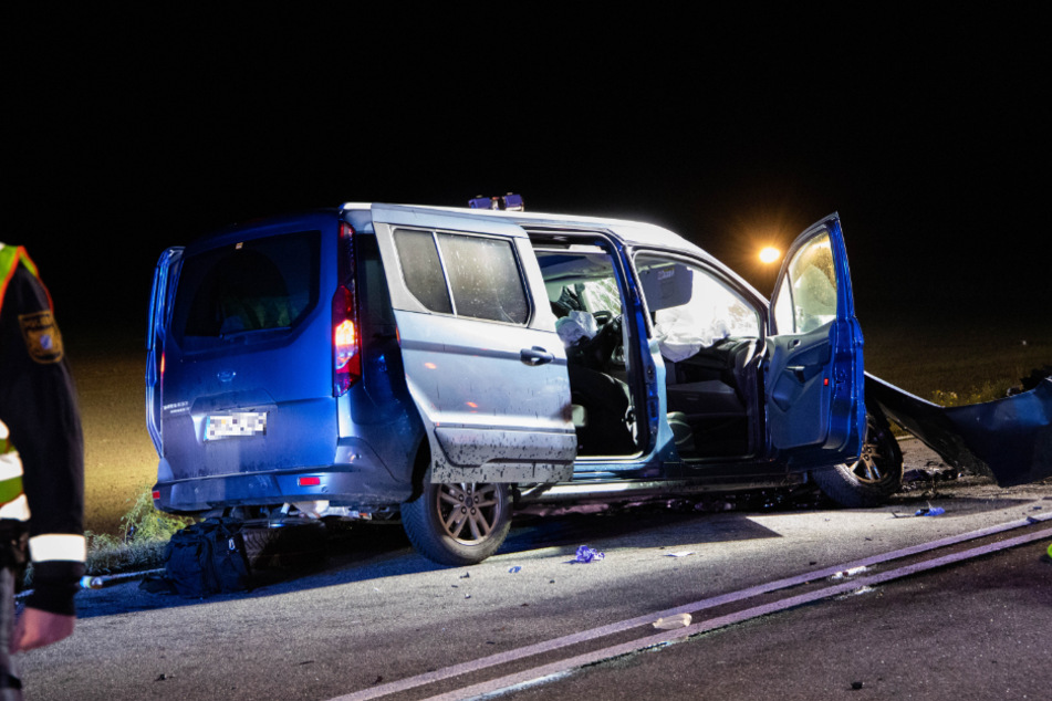 Auch der Ford-Fahrer starb noch an der Unfallstelle.