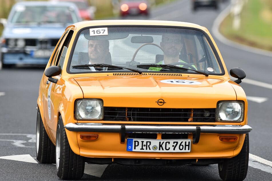 Bei der Rallye Elbflorenz sind wieder reichlich Oldtimer zu bestaunen.