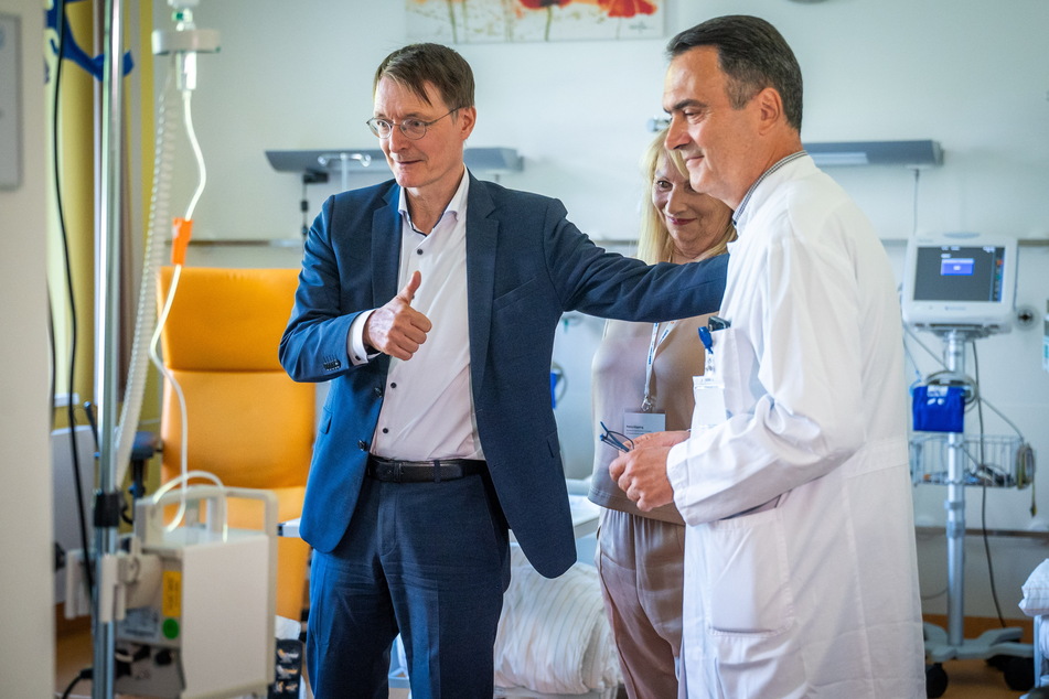 Anfang August besuchte Gesundheitsminister Karl Lauterbach (61, SPD) das Klinikum.