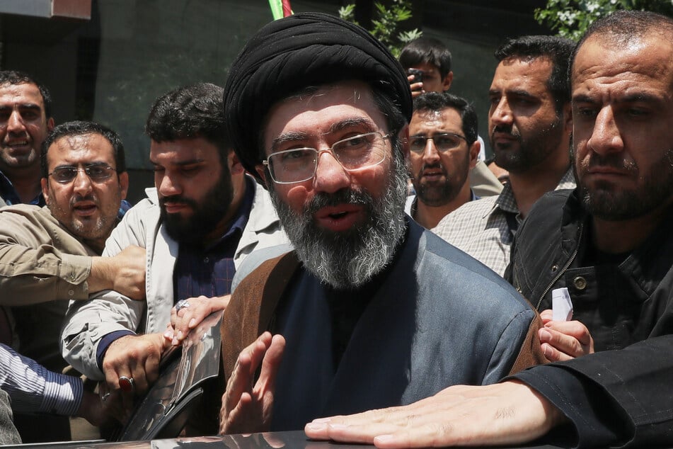 US-Verteidigungsminister Pete Hegseth (45) hatte am Freitag erklärt, Chamenei - hier auf einem Archivbild - sei "verletzt und wahrscheinlich entstellt".