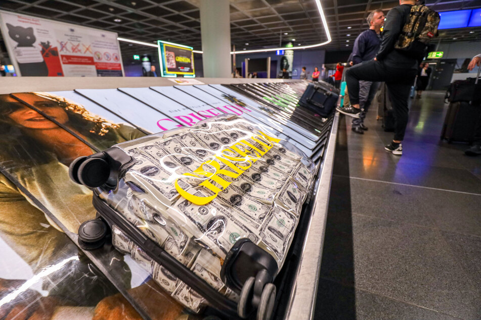 Am Frankfurter Flughafen sorgten diese ganz besonderen Gepäckstücke für Aufsehen.