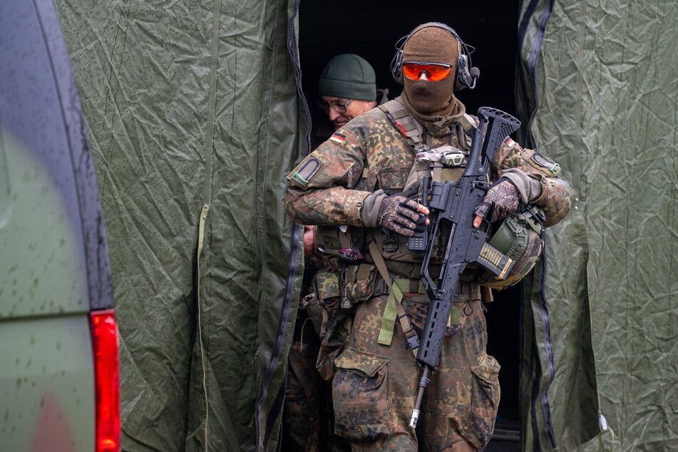 Bei der Großübung "Marshal Power" rief ein Anwohner die Polizei. Es kam zu einem Schusswechsel.
