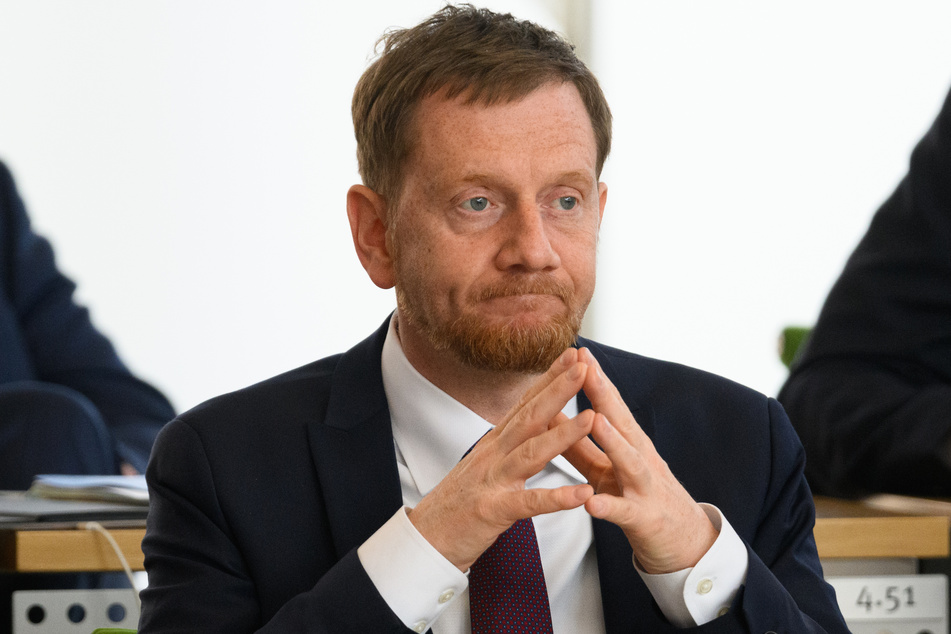 Michael Kretschmer (47, CDU) hat seine Zweifel, ob ein Öl-Embargo eher die russische oder nicht doch eher die deutsche Wirtschaft belasten würde.