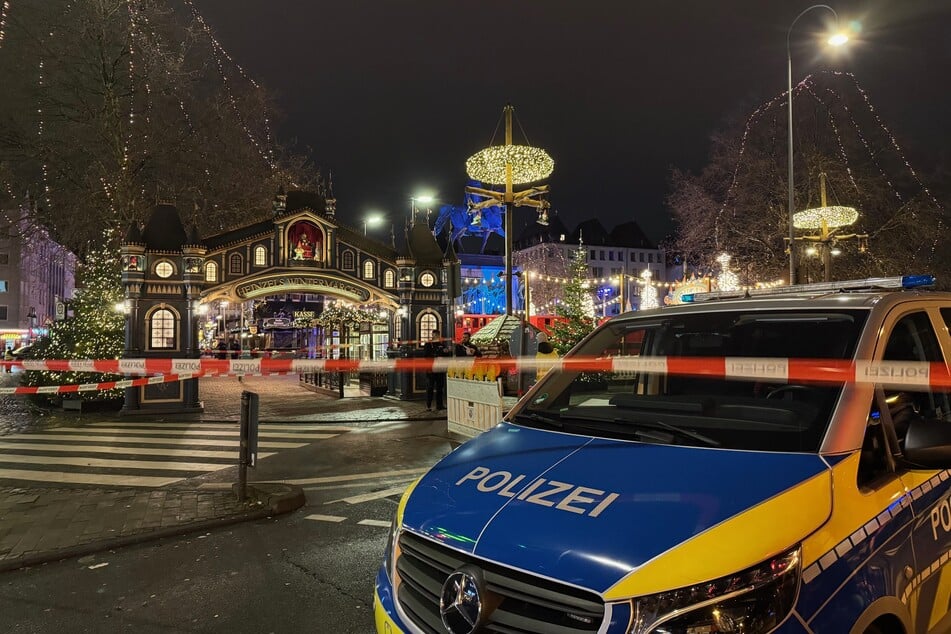 Die Polizei hatte den Bereich rund um den Heumarkt am Sonntagabend weiträumig abgesperrt.