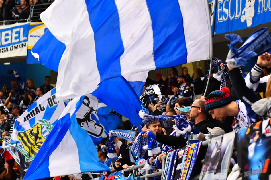 Die Zuschauer-Ränge sind hoffentlich knackevoll. Die Eislöwen wollen die Fans mit dem Einzugs ins Viertelfinale beschenken.
