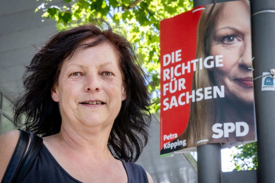 Beim SPD-Plakat fehlen der Chemnitzerin Katrin Rochlitzer (58) die Inhalte.