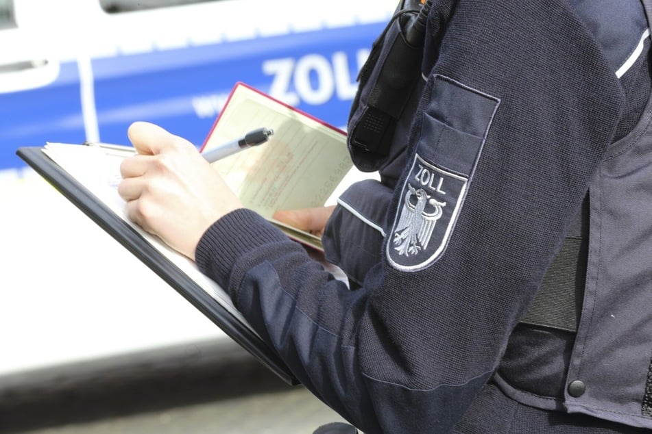 Dutzende Zöllner in Thüringen und Sachsen im Einsatz - Strafverfahren eingeleitet