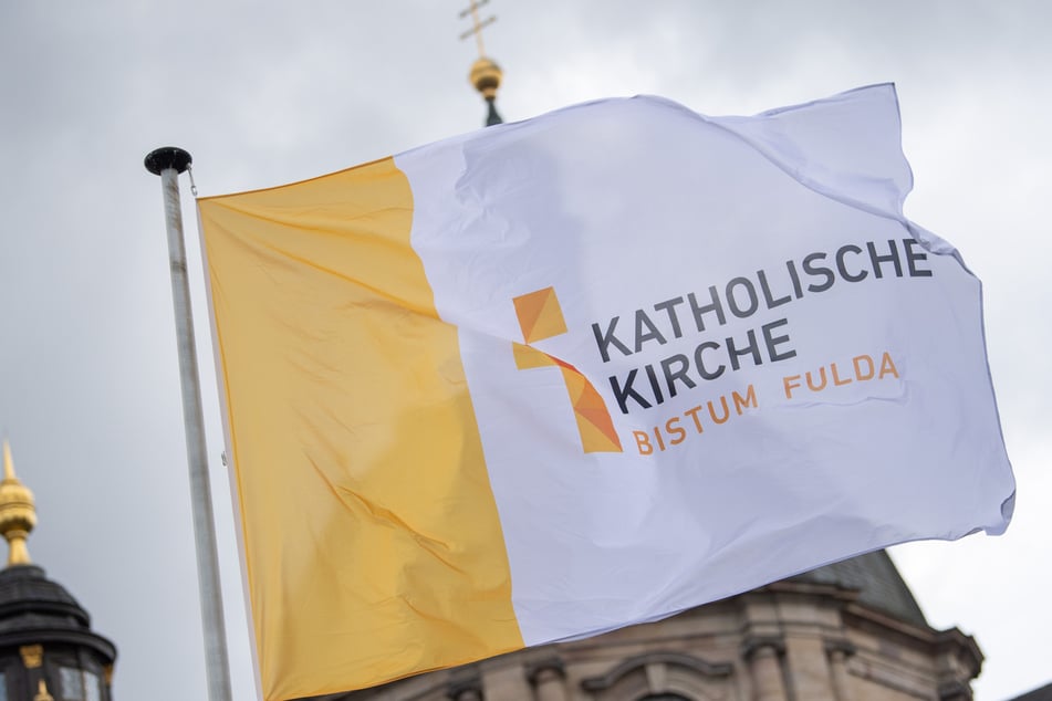 Das Bistum der Katholischen Kirche distanzierte sich klar vom Leserbrief des ehemaligen Geistlichen.
