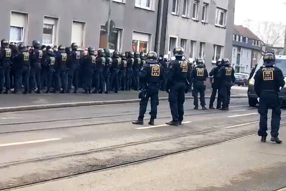 Die Polizei verhinderte in Gelsenkirchen eine Massenschlägerei.