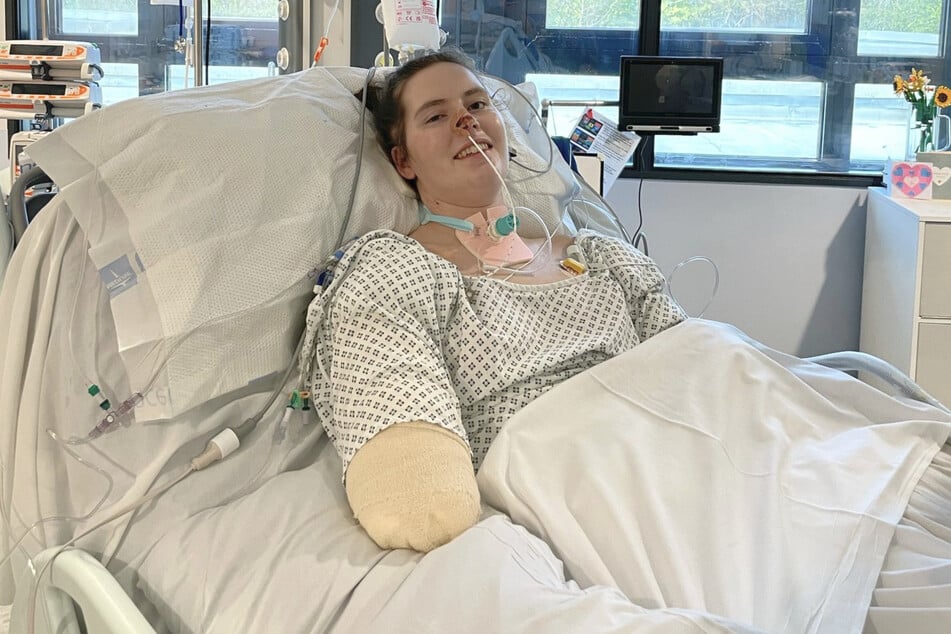 Lily McGarry (24) lässt sich trotz schwerer Erkrankung nicht unterkriegen.