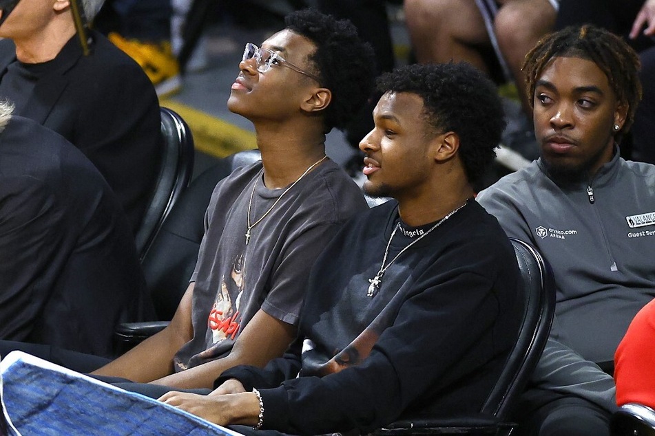 With Bronny James (center r.) set to play college basketball, the high school hoops spotlight is now focused on his younger brother.