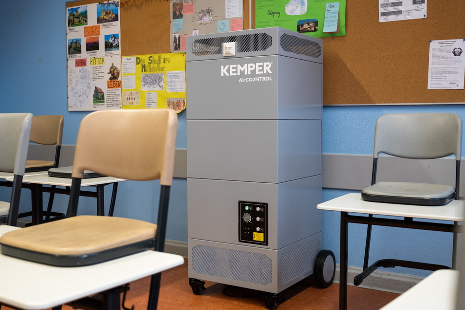 Mobile Luftreiniger sollen in Schulen testweise zum Einsatz kommen.