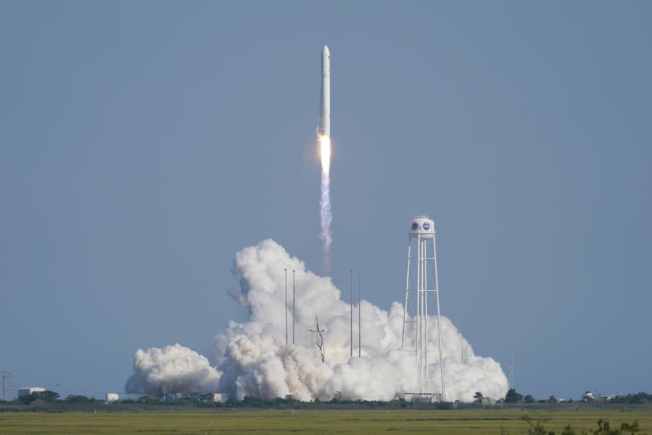 Im August startete eine Antares-Rakete. Bei dem geplanten Versorgungsflug am Samstag soll das menschliche Gewebe mit auf die Raumstation gebracht werden.