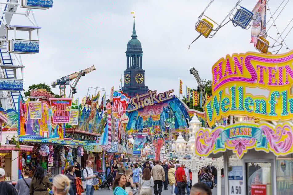 Am Freitag startet der Hamburger Sommerdom mit zwei neuen Fahrgeschäften.