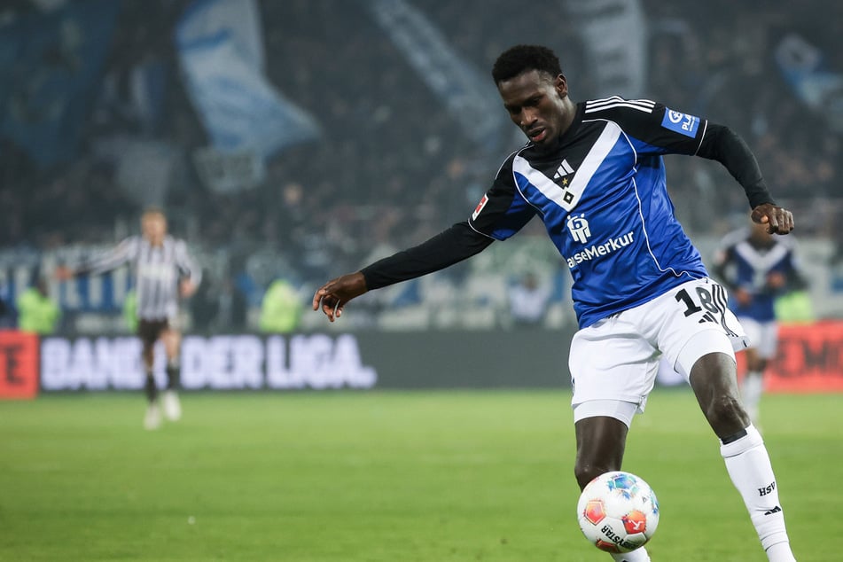 Bakery Jatta (27) konnte erstmals nach seiner Verletzung wieder voll mit der Mannschaft trainieren.