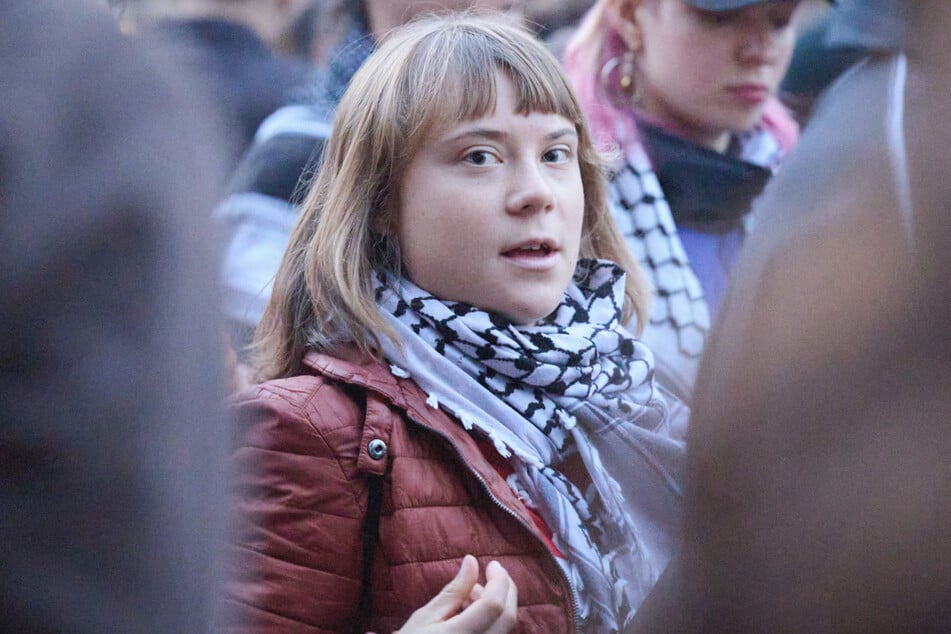 Auch Greta Thunberg (23) läuft mit.
