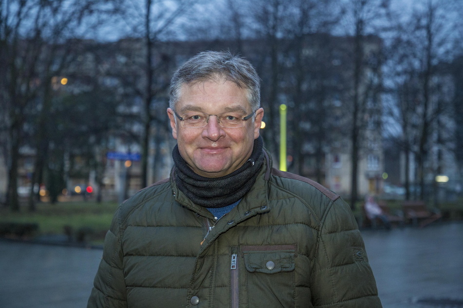Holger Zastrow (54, FDP) ist Unternehmer und Stadtrat, erhielt jetzt den Zuschlag für die Veranstaltung auf dem Altmarkt.