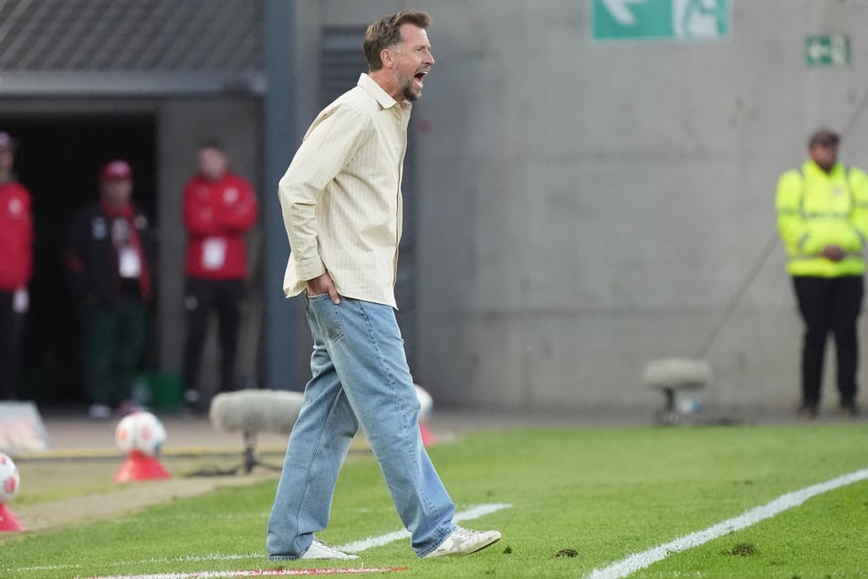 Trainer Lars Kornetka weiß, um wie viel es heute bei Eintracht Braunschweig geht.