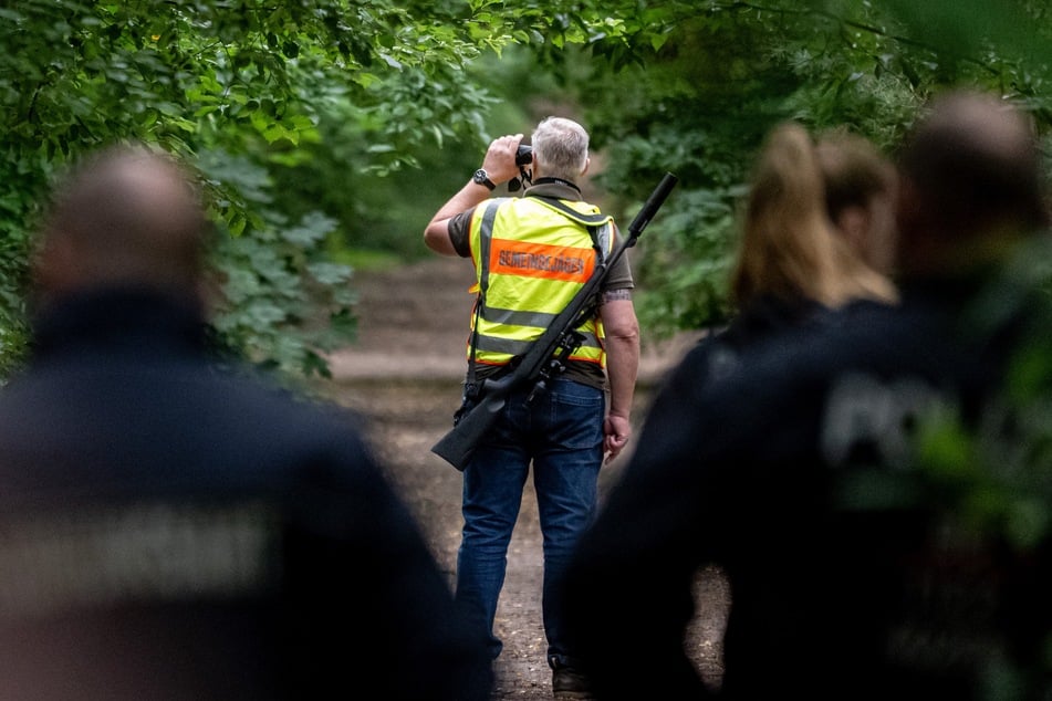 Stadtjäger und Polizisten durchstreiften seit Donnerstag Berlin und Brandenburg auf der Suche nach der vermeintlichen Raubkatze.