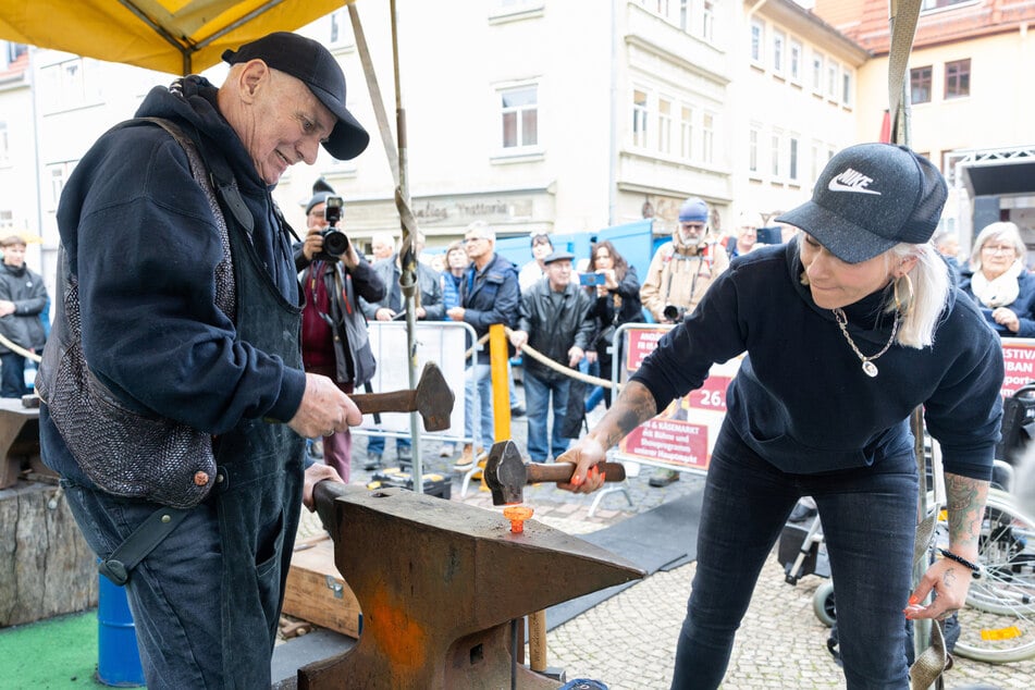 Dem Schauspieler geht es wieder besser, und er zeigt sich öfter in der Öffentlichkeit.