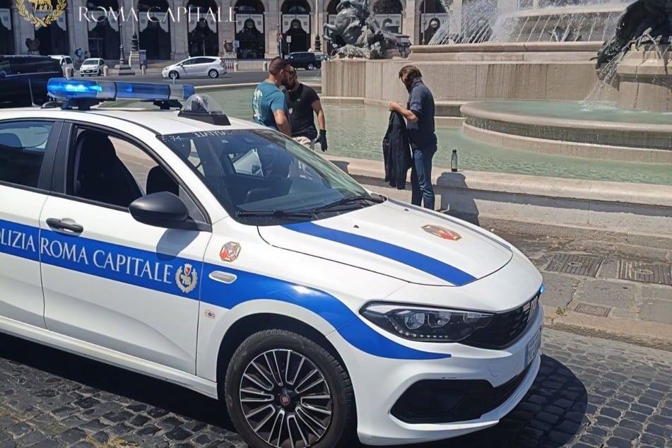 Teure Abkühlung: Deutscher Tourist kassiert Geldstrafe nach Sprung in historischen Brunnen