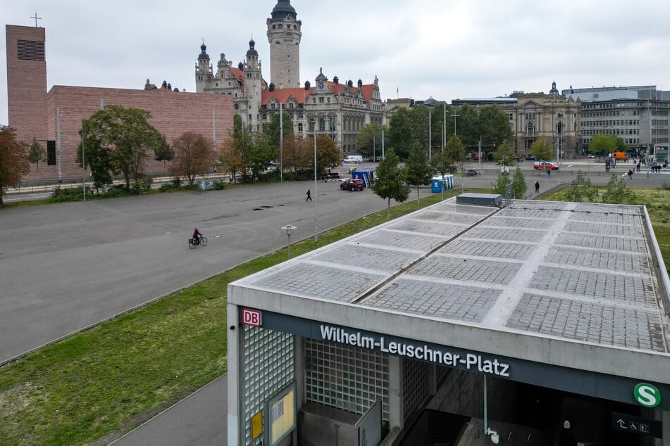 Am 6. September 2024 wurde der Teenager auf dem Wilhelm-Leuschner-Platz geschlagen und beraubt. (Archivbild)