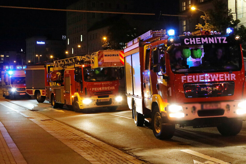 Chemnitz: Feuer in altem Fabrikgebäude in Chemnitz: Polizei vermutet Brandstiftung