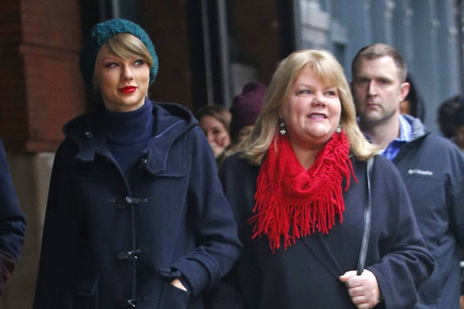 Taylor Swift's (l) mom Andrea (r) was the mastermind behind her romance with Travis Kelce.
