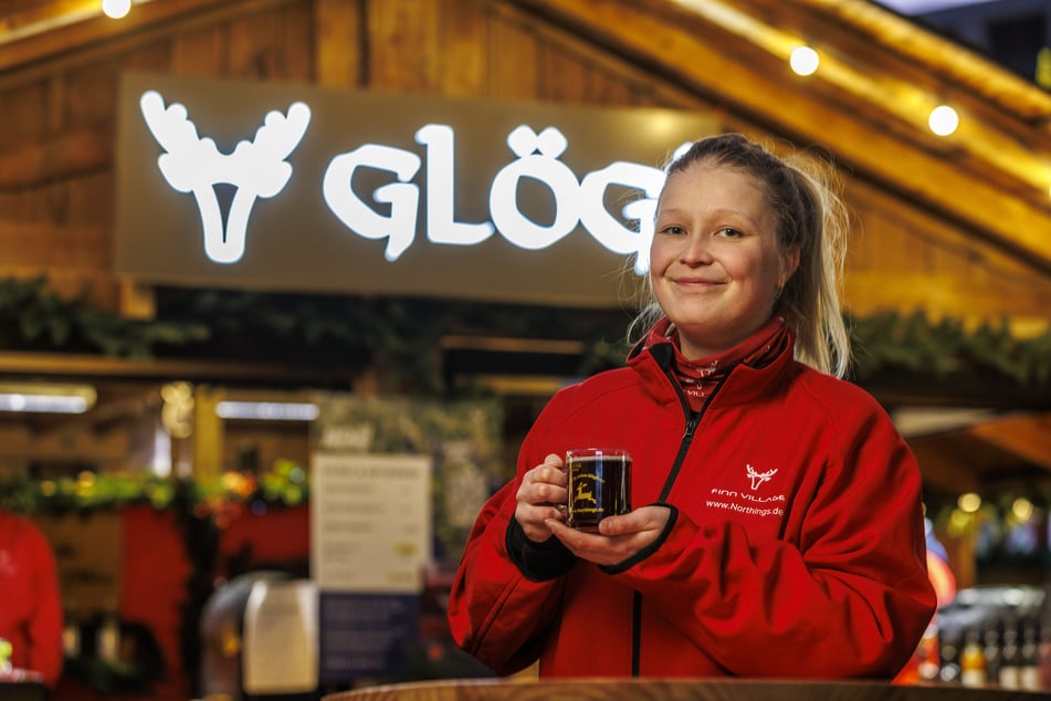 Marktchefin Olga Vallin (31) hat bei einem Glas "Glögi" - einem finnischen Glühwein - positive Nachrichten zu verkünden.