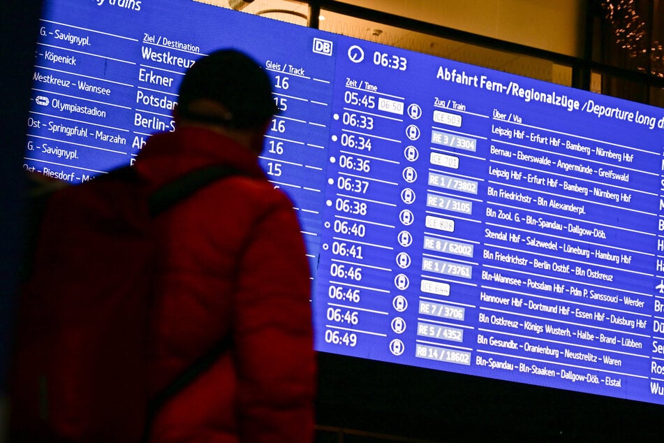 Wegen eines Warnstreiks ist der Nahverkehr vielerorts zum Erliegen gekommen. Das gilt aber nicht für Züge.