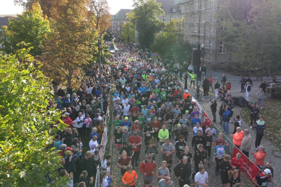 Neben dem Marathon gibt es unter anderem auch einen Kinderlauf, Mini-Lauf und Nordic Walking.