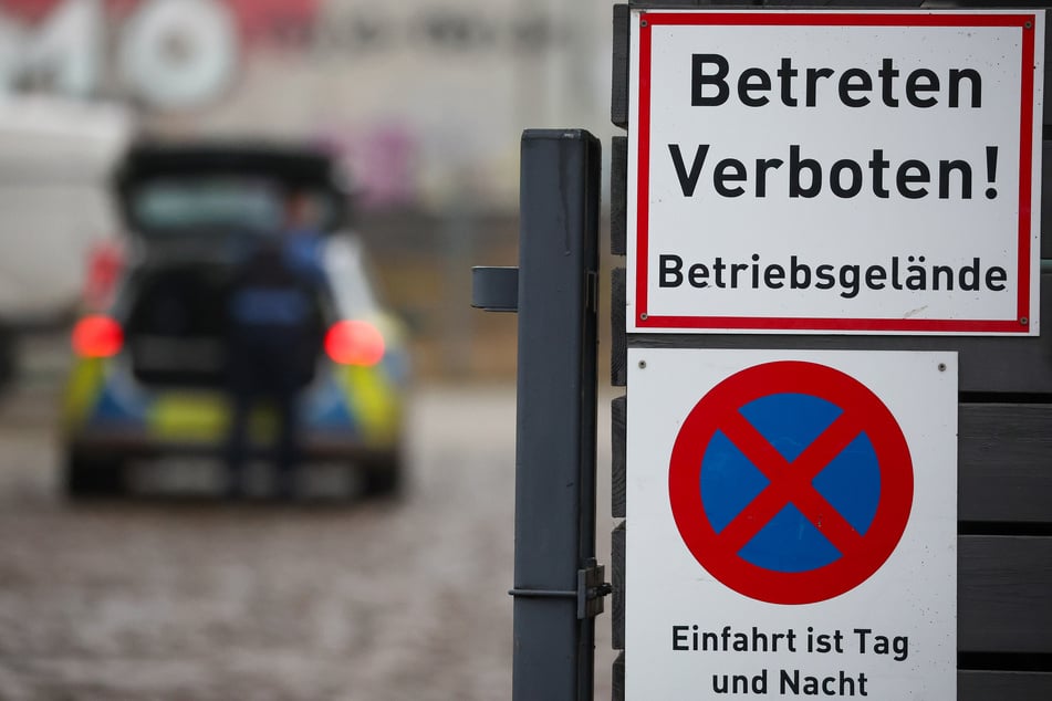 Nach den Durchsuchungen in Leipzig haben Ermittler nun auch Räumlichkeiten des Bauunternehmen Gröner in Berlin untersucht.