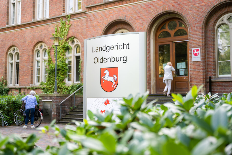 Über die Eröffnung des Hauptverfahrens entscheidet das Landgericht Oldenburg. (Symbolbild)