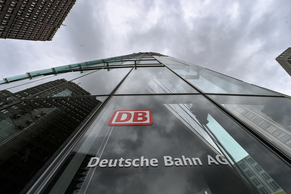 Fahrgäste, die das Deutschlandticket nutzen, erwartet sehr wahrscheinlich im Jahr 2026 eine zweite Preiserhöhung. (Symbolbild)