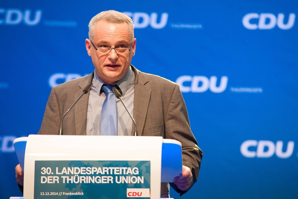 Mehrere Parteien positionieren sich vor der Stichwahl für Jürgen Köpper (im Bild, 57, CDU) und damit gegen AfD-Mann Robert Sesselmann (49, AfD). (Archivbild)
