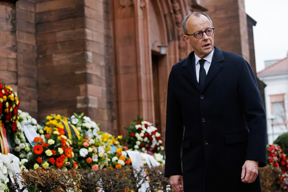 Auch Friedrich Merz (68), Bundesvorsitzender der CDU, trauerte am Freitagmittag um den verstorbenen CDU-Politiker.