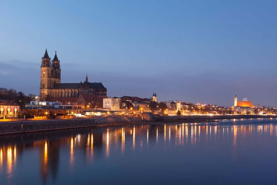 Bei Regen kann man die Stadt Magdeburg auch per App erkunden.