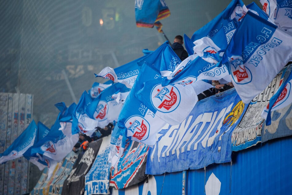 Hansa Rostock untersagt mit dem Statement das Vloggen im Stadion.